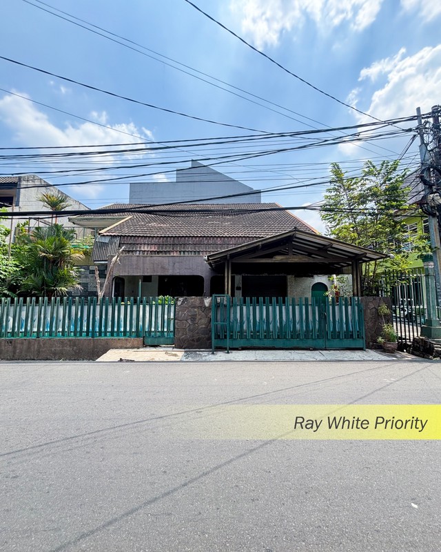 RUMAH KOMERSIAL PINGGIR JALAN COCOK UNTUK USAHA/DI BANGUN RUKO DI TOMANG, JAKARTA BARAT