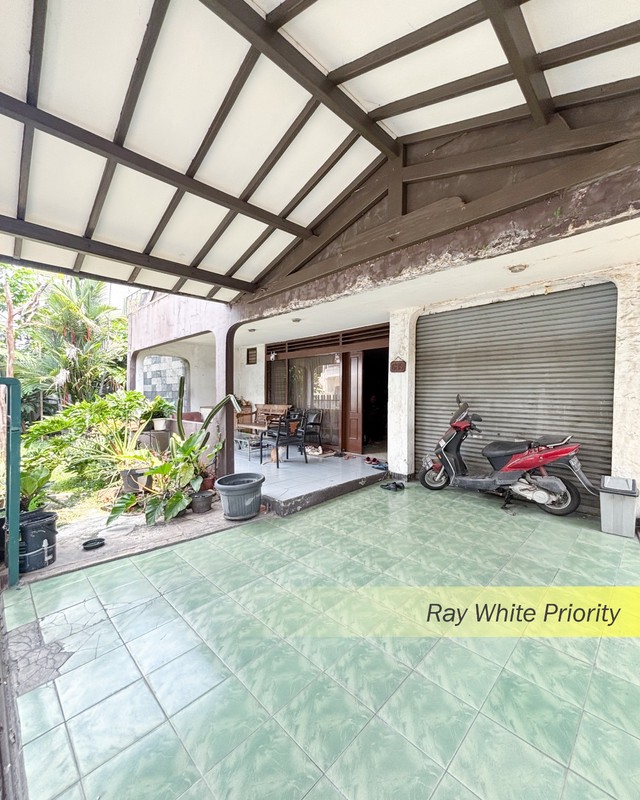 RUMAH KOMERSIAL PINGGIR JALAN COCOK UNTUK USAHA/DI BANGUN RUKO DI TOMANG, JAKARTA BARAT