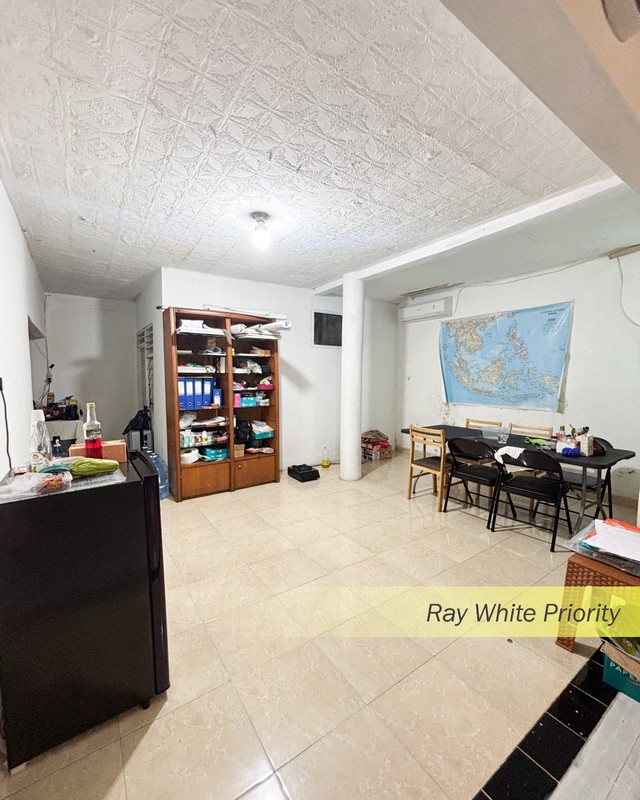 RUMAH STRATEGIS COCOK UNTUK INVESTASI KOS KOSAN DI SENEN, JAKARTA PUSAT