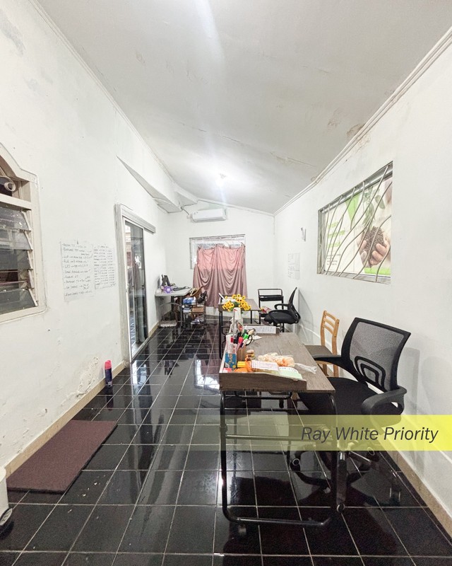 RUMAH STRATEGIS COCOK UNTUK INVESTASI KOS KOSAN DI SENEN, JAKARTA PUSAT