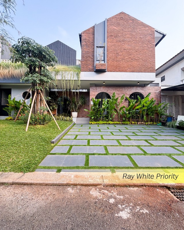 BRAND NEW HOUSE SIAP HUNI CLUSTER BAYAN VILLE BSD CITY, TANGERANG SELATAN