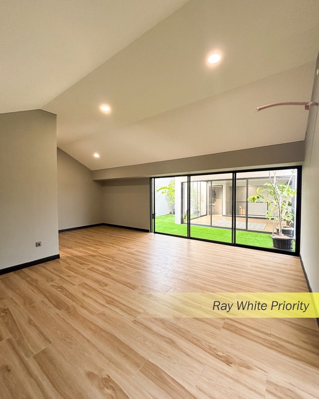 BRAND NEW HOUSE SIAP HUNI CLUSTER BAYAN VILLE BSD CITY, TANGERANG SELATAN