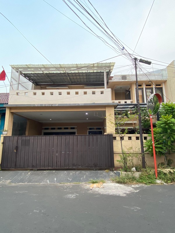 Rumah 2 Lantai Semi Furnished Siap Huni dengan Hunian Nyaman dan Asri @Cilandak Barat, Jakarta Selatan