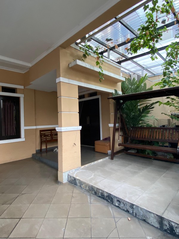 Rumah 2 Lantai Semi Furnished Siap Huni dengan Hunian Nyaman dan Asri @Cilandak Barat, Jakarta Selatan