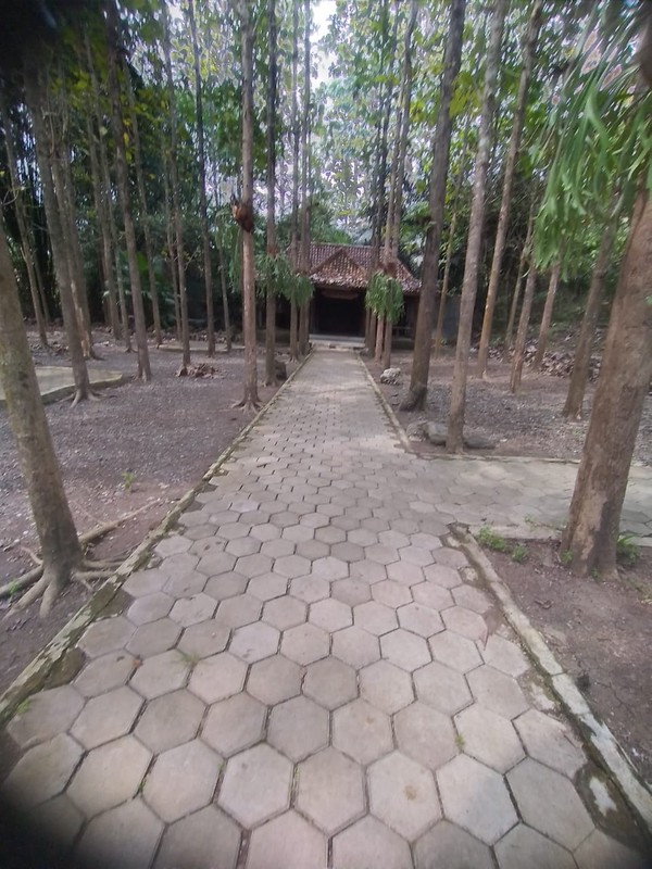 Investasi Besar, Taman & Objek Wisata Di Pinggir Jalan Raya Krakal Kebumen - Potensi Komersial Tinggi