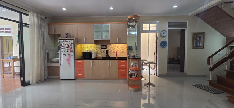 Rumah Cantik di Bumi Bintaro Permai - Siap Huni