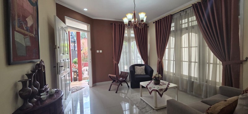 Rumah Cantik di Bumi Bintaro Permai - Siap Huni