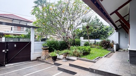 RUMAH CLASSIC DENGAN KONDISI FULLFURNISH TINGGAL BAWA KOPER DI PONDOK INDAH, JAKARTA SELATAN
