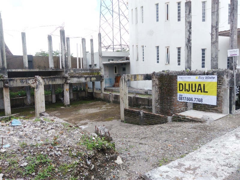 Rumah Hitung Tanah Area Cipete