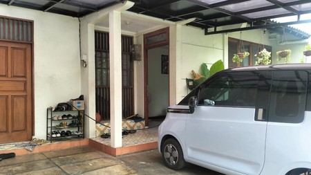 Rumah Bagus Siap Huni di Jl Kenari, Bintaro Sektor 2, Tangerang Selatan