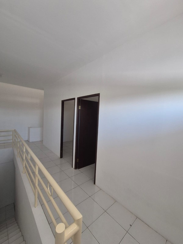 Disewakan Ruko Surabaya Pusat Nol Jalan Raya - Ruko Grand Flower - Jalan Pasar Kembang - Kel. Kupang Krajan - Kec.sawahan - Terdepan Hadap Nol Jalan Raya Komersial Area Cocok Buat Segala Usaha - Parki