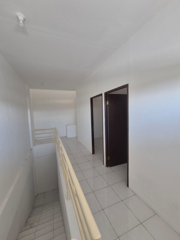 Disewakan Ruko Surabaya Pusat Nol Jalan Raya - Ruko Grand Flower - Jalan Pasar Kembang - Kel. Kupang Krajan - Kec.sawahan - Terdepan Hadap Nol Jalan Raya Komersial Area Cocok Buat Segala Usaha - Parki