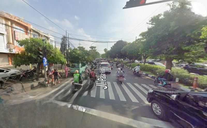 Disewakan Ruko Surabaya Pusat Nol Jalan Raya - Ruko Grand Flower - Jalan Pasar Kembang - Kel. Kupang Krajan - Kec.sawahan - Terdepan Hadap Nol Jalan Raya Komersial Area Cocok Buat Segala Usaha - Parki