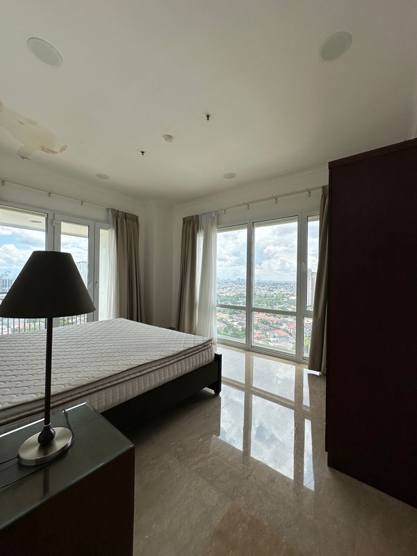 Sewa Apartement Senayan Residence Semi Penhouse - Jakarta Selatan