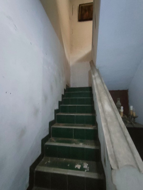 Rumah di Gading Serpong dengan KT 4+1 KM 3+1 SHM