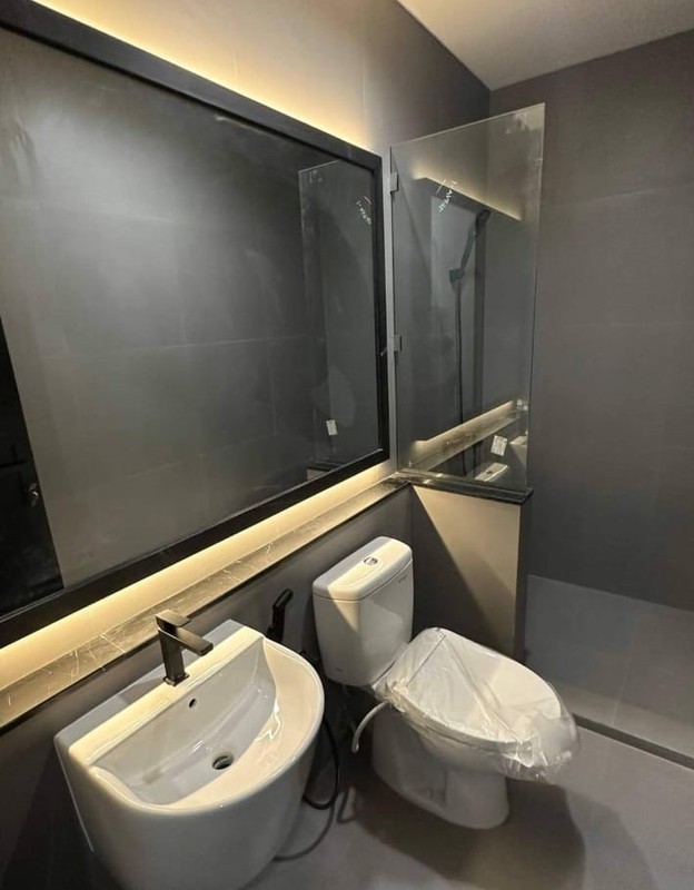 Dijual Rumah Babatan Pantai Surabaya Timur - Gaya Scandinavian dengan Rooftop Garden