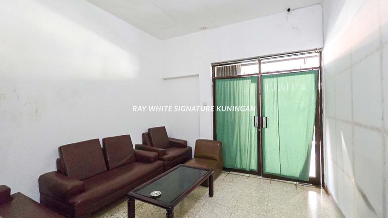 Rumah Kost Bangunan Lama di Jl Kramat 2 Cocok Untuk Investasi