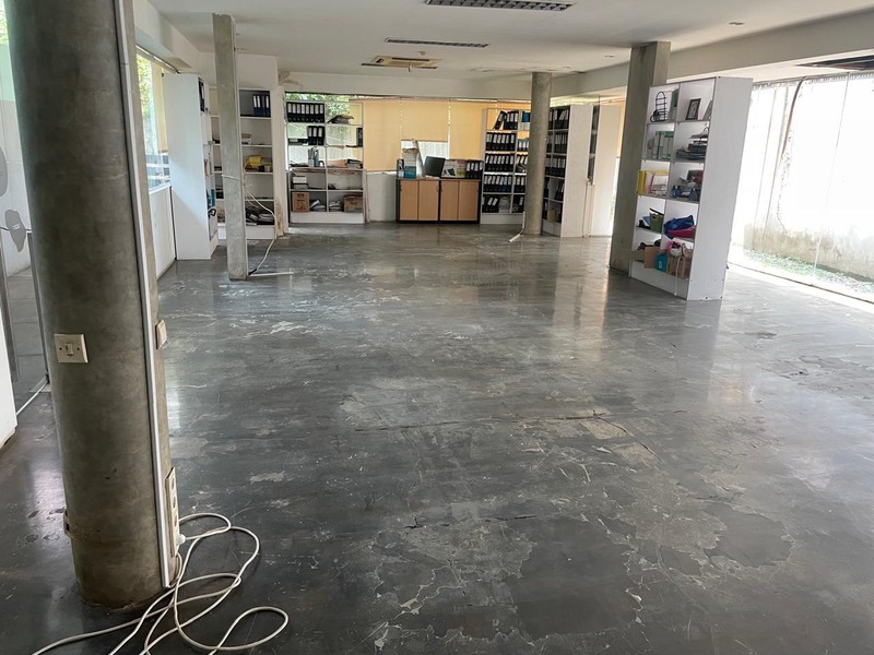 Dijual Gedung Lokasi Strategis Cocok Untuk Kantor Di Kemang, Jakarta Selatan