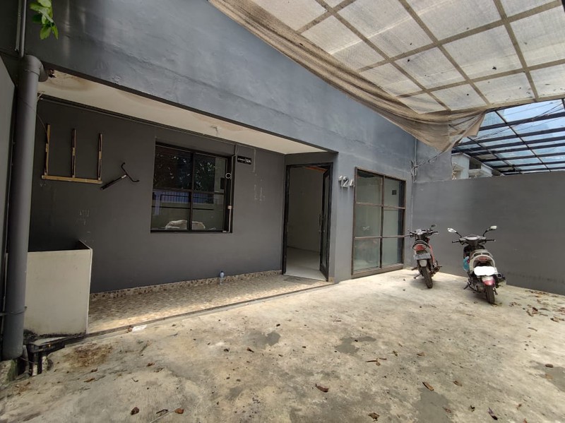 RUMAH DISEWA JALAN CIOMAS KEBAYORAN BARU JAKARTA SELATAN