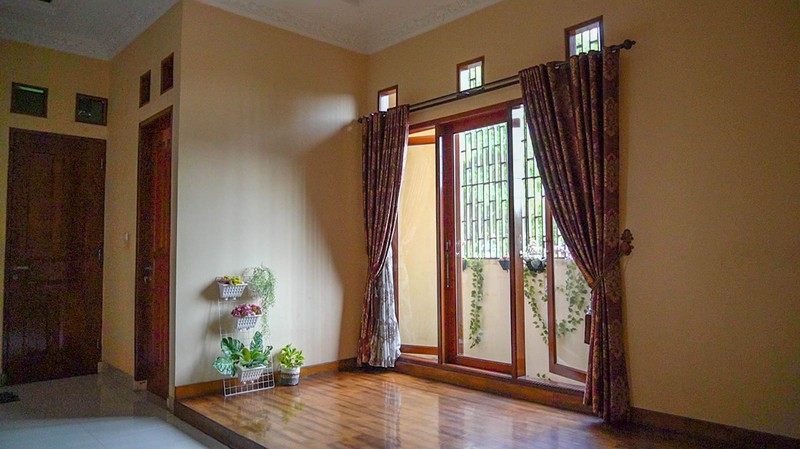 Rumah Bagus Di Graha Bunga Graha Raya Bintaro