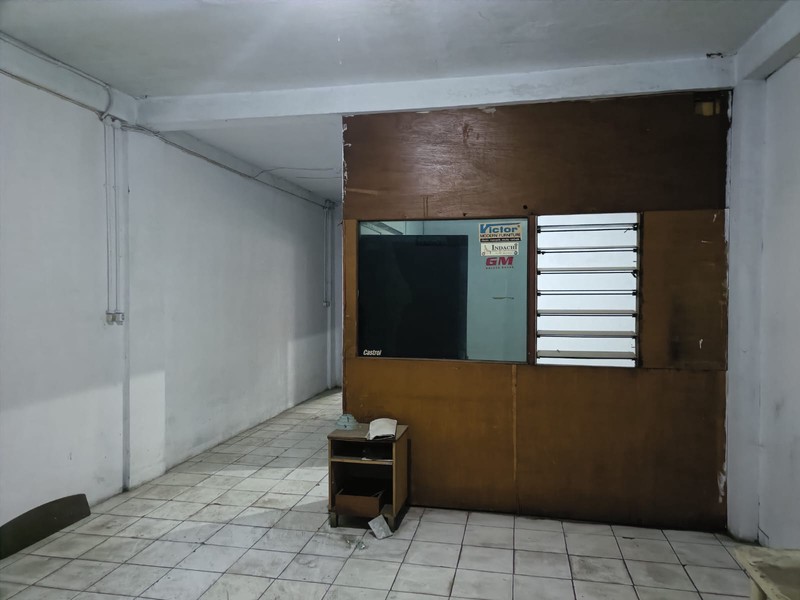 Ruko 3,5 Lantai di Otista Raya Bidara Cina Jatinegara