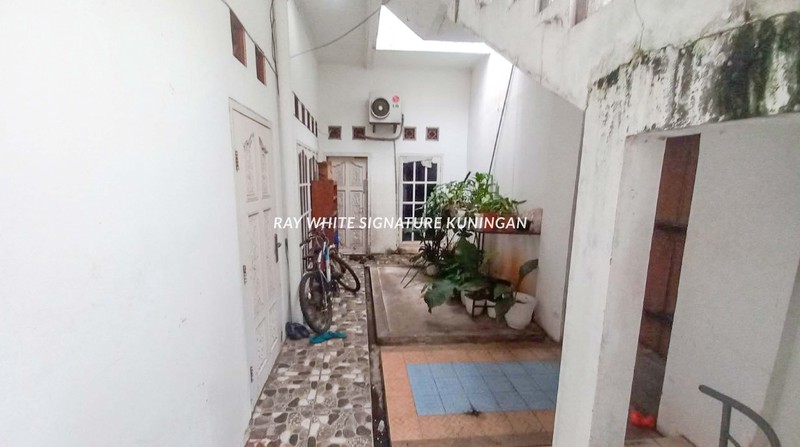 Rumah di Duren Sawit Kondisi Bagus Terawat Layak Huni