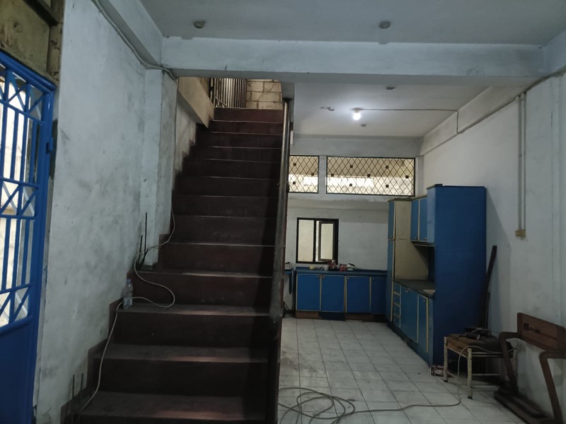 Ruko 3,5 Lantai di Otista Raya Bidara Cina Jatinegara