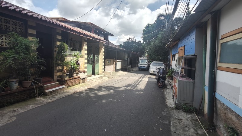 Rumah Strategis dan Langka di Menteng Pulo - Selangkah ke Mall Kota Kasablanka!