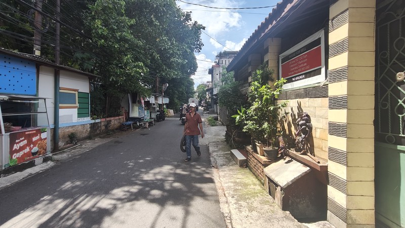 Rumah Strategis dan Langka di Menteng Pulo - Selangkah ke Mall Kota Kasablanka!