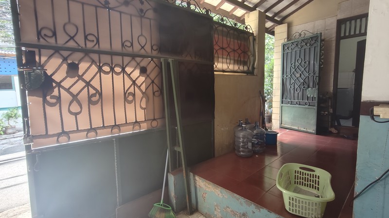 Rumah Strategis dan Langka di Menteng Pulo - Selangkah ke Mall Kota Kasablanka!