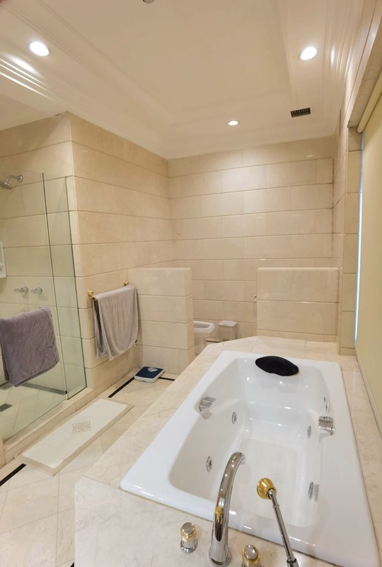 Luxury in Serenity. Now at a more affordable price!An Oasis above Jakarta's busy SCBD: Apartemen Sailendra, Setiabudi Kuningan