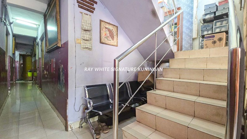 Dijual Rumah Kost 12 Kamar Lokasi Strategis 