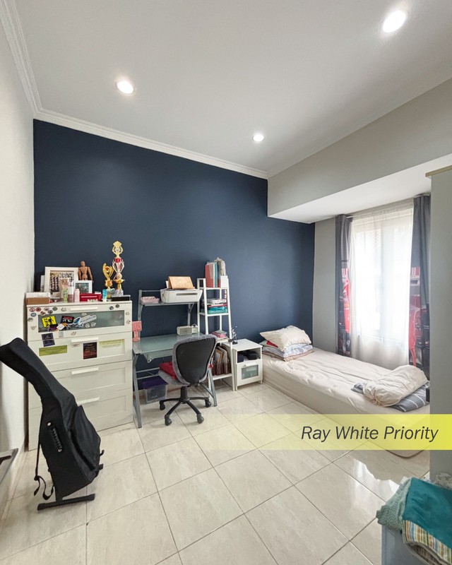 RUMAH MINIMALIS SIAP HUNI SEMI FURNISH DI BINTARA JAYA BEKASI BARAT, JAWA BARAT