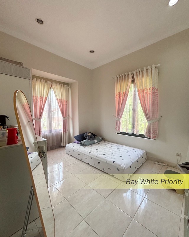 RUMAH MINIMALIS SIAP HUNI SEMI FURNISH DI BINTARA JAYA BEKASI BARAT, JAWA BARAT
