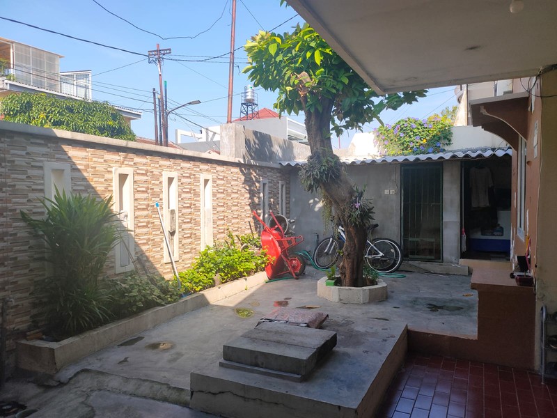 MURAH LUAS Dijual 300 m2 Rumah Baruk Utara - Kedung Baruk - Rungkut Surabaya Timur Dekat UPN, Raya MERR