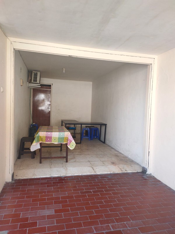 MURAH LUAS Dijual 300 m2 Rumah Baruk Utara - Kedung Baruk - Rungkut Surabaya Timur Dekat UPN, Raya MERR