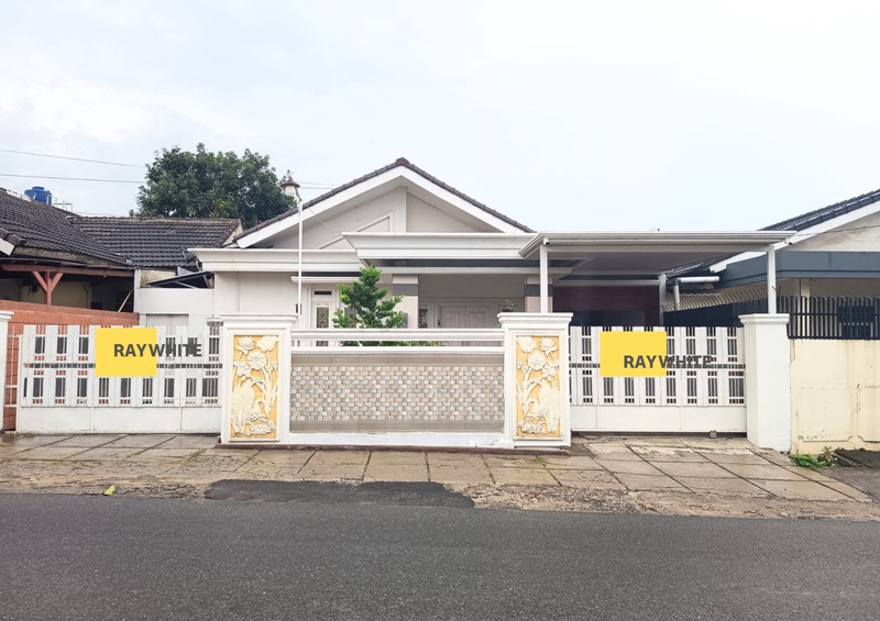 FULL FURNISHED RUMAH DISEWAKAN WAY HALIM BANDAR LAMPUNG 55 JUTA NEGO