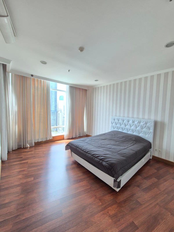 Dijual harga dan view yang bagus Apartemen Kempinski Residence 3BR Jakarta Pusat