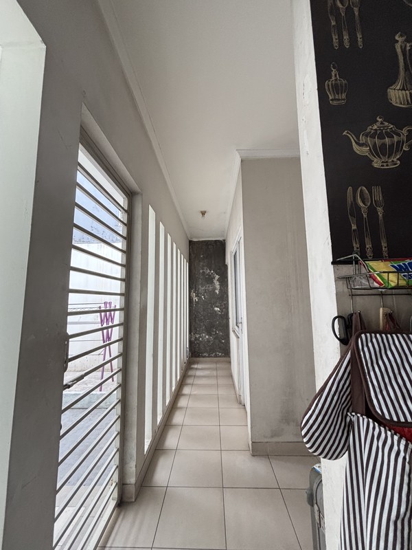 BEST DEAL! Rumah Rapi 2 Lantai Furnished di Boulevard Kota Wisata 