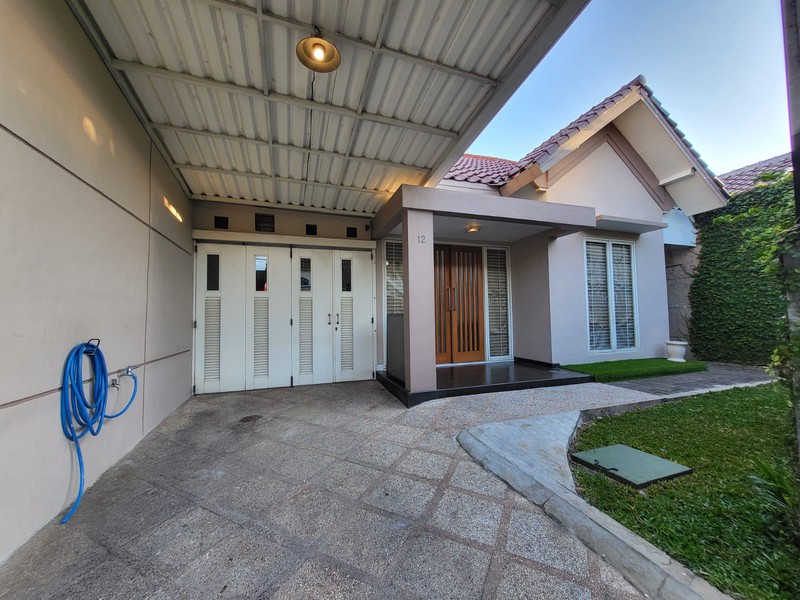 Dijual rumah minimalis modern siap huni di Perumahan Delta Sari Baru - Delta Raya, Sidoarjo.