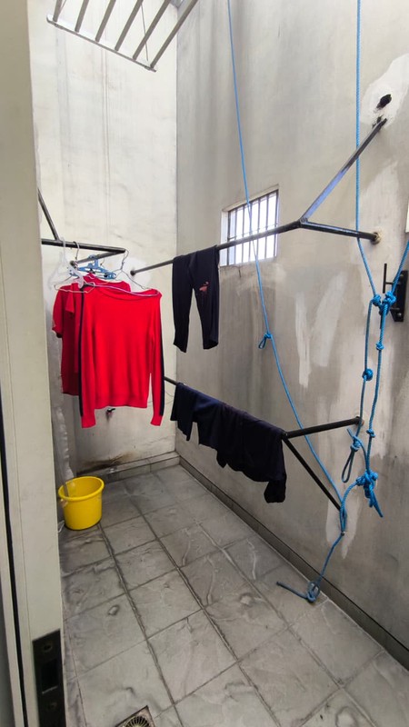 TERBAIK...Rumah 2 Lantai Dijual - Dekat RS Mitra & Bandara Juanda - Perumahan Delta Sari Baru - Hanya 2,375M