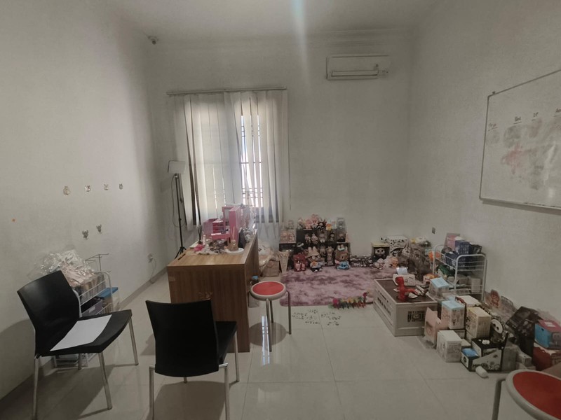 Dijual 250 m2 Rumah Regency 21 blok H - Surabaya Timur - Dekat Araya 1 Galaxy Bumi Permai, Galaxy Mall, ITS, Hokky MERR