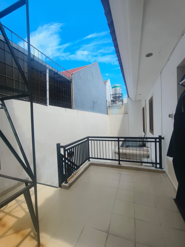 Dijual 250 m2 Rumah Regency 21 blok H - Surabaya Timur - Dekat Araya 1 Galaxy Bumi Permai, Galaxy Mall, ITS, Hokky MERR