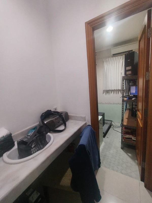 Dijual 250 m2 Rumah Regency 21 blok H - Surabaya Timur - Dekat Araya 1 Galaxy Bumi Permai, Galaxy Mall, ITS, Hokky MERR