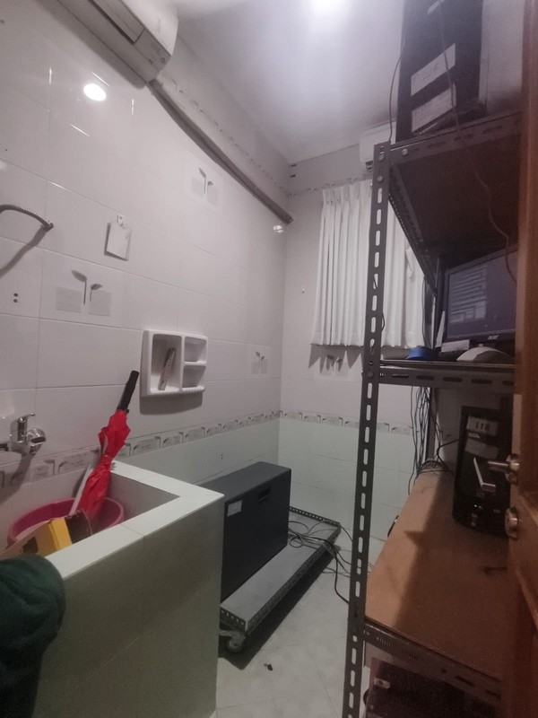 Dijual 250 m2 Rumah Regency 21 blok H - Surabaya Timur - Dekat Araya 1 Galaxy Bumi Permai, Galaxy Mall, ITS, Hokky MERR