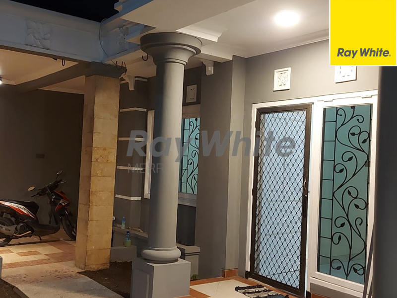  RUMAH LANGKA SIAP HUNI BARU RENOV - TURUN HARGA...  DI PERUM ELIT DELTA SARI