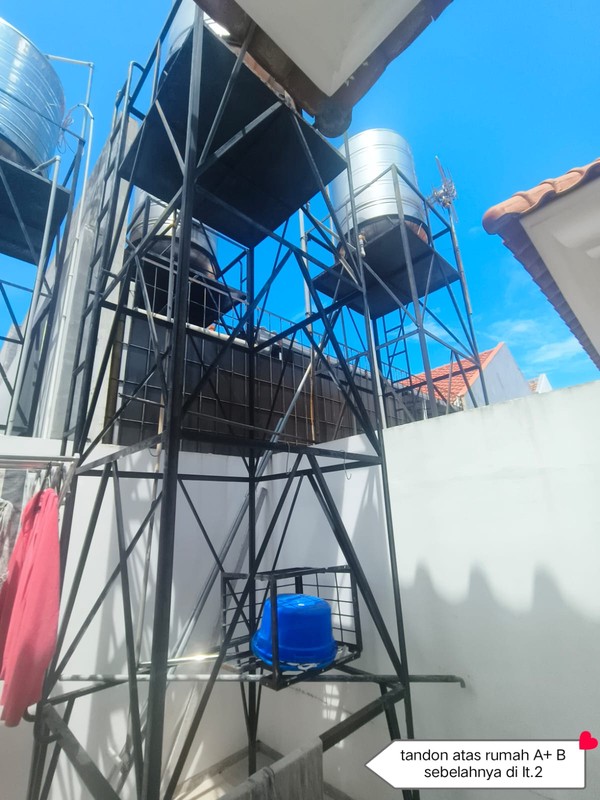 5 Milyar-an Rumah Regency 21 Blok H - Surabaya Timur - Garasi Carport 4 Mobil Luas Dekat Araya 1 Galaxy Bumi Permai, Galaxy Mall, ITS, Hokky MERR, Manyar Kertoadi, Raya Kertajaya Indah