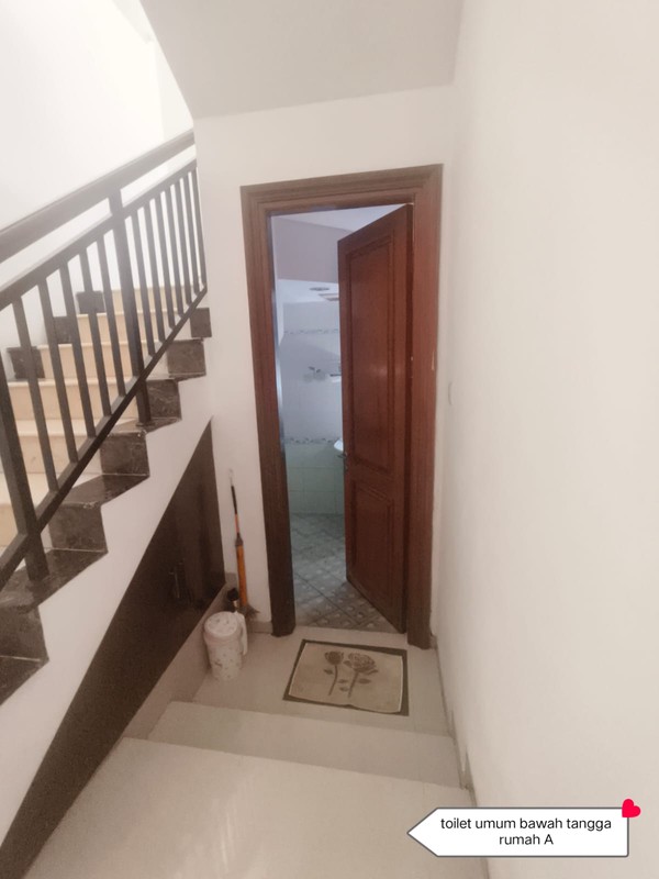 5 Milyar-an Rumah Regency 21 Blok H - Surabaya Timur - Garasi Carport 4 Mobil Luas Dekat Araya 1 Galaxy Bumi Permai, Galaxy Mall, Its, Hokky Merr, Manyar Kertoadi, Raya Kertajaya Indah