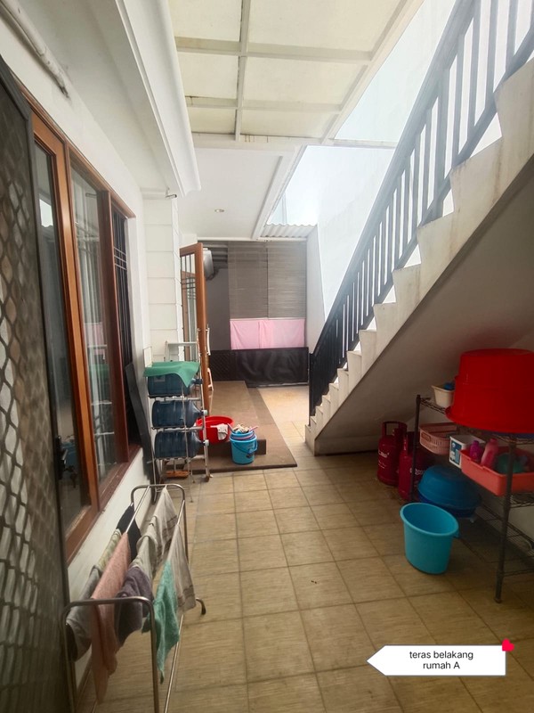 5 Milyar-an Rumah Regency 21 Blok H - Surabaya Timur - Garasi Carport 4 Mobil Luas Dekat Araya 1 Galaxy Bumi Permai, Galaxy Mall, Its, Hokky Merr, Manyar Kertoadi, Raya Kertajaya Indah