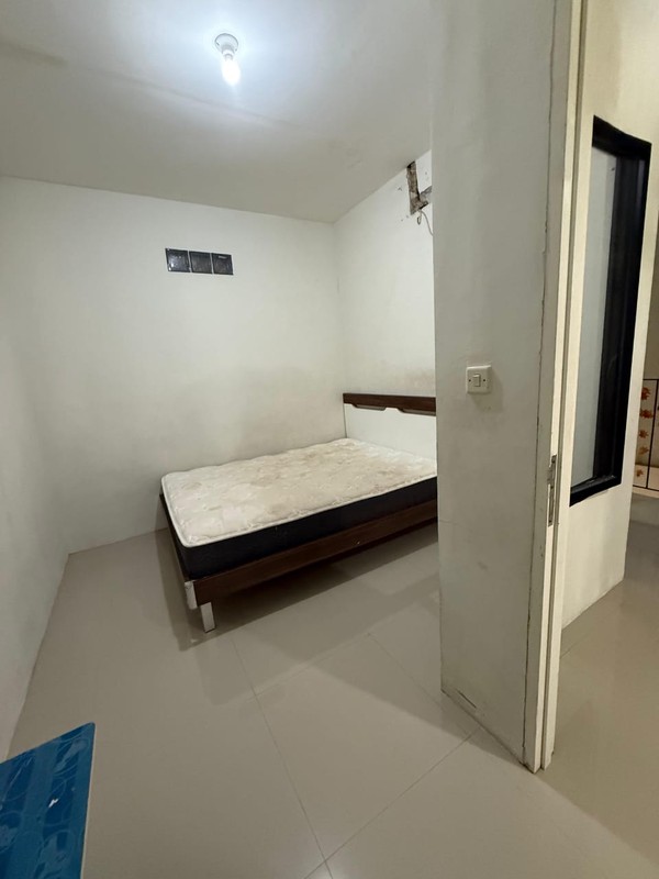 Sewa Rumah Siap Huni Citraland Northwest Lake Cluster Paling Depan